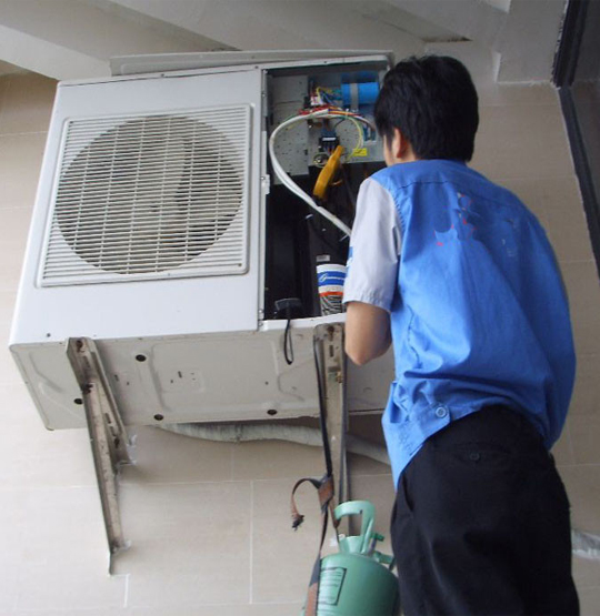 阿荣空调开机无反应维修